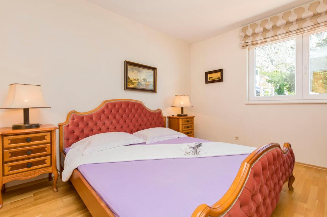 Apartments Luxury View Omis Bagian luar foto