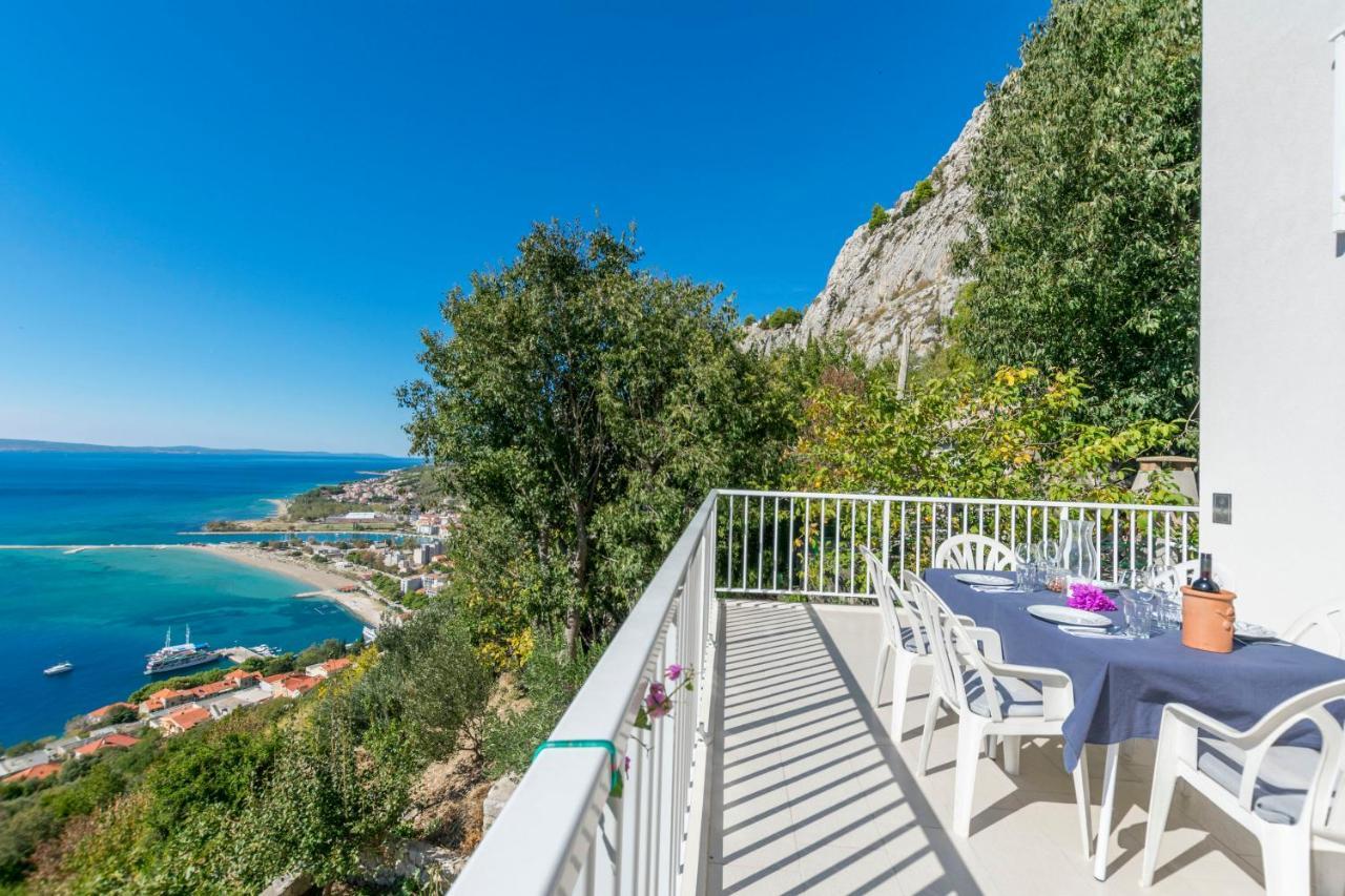 Apartments Luxury View Omis Bagian luar foto