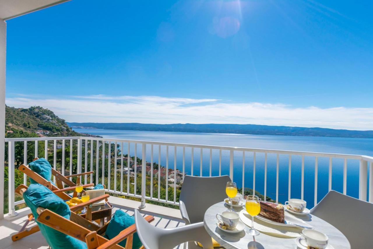 Apartments Luxury View Omis Bagian luar foto