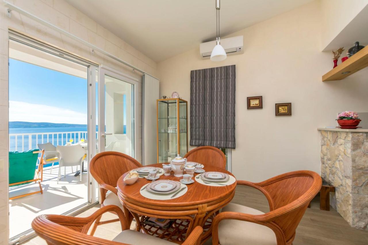 Apartments Luxury View Omis Bagian luar foto