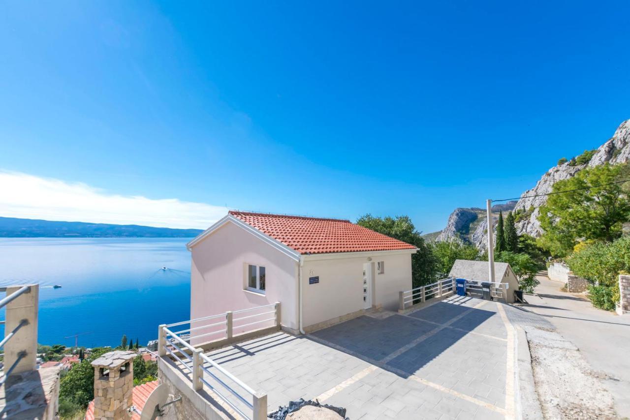Apartments Luxury View Omis Bagian luar foto