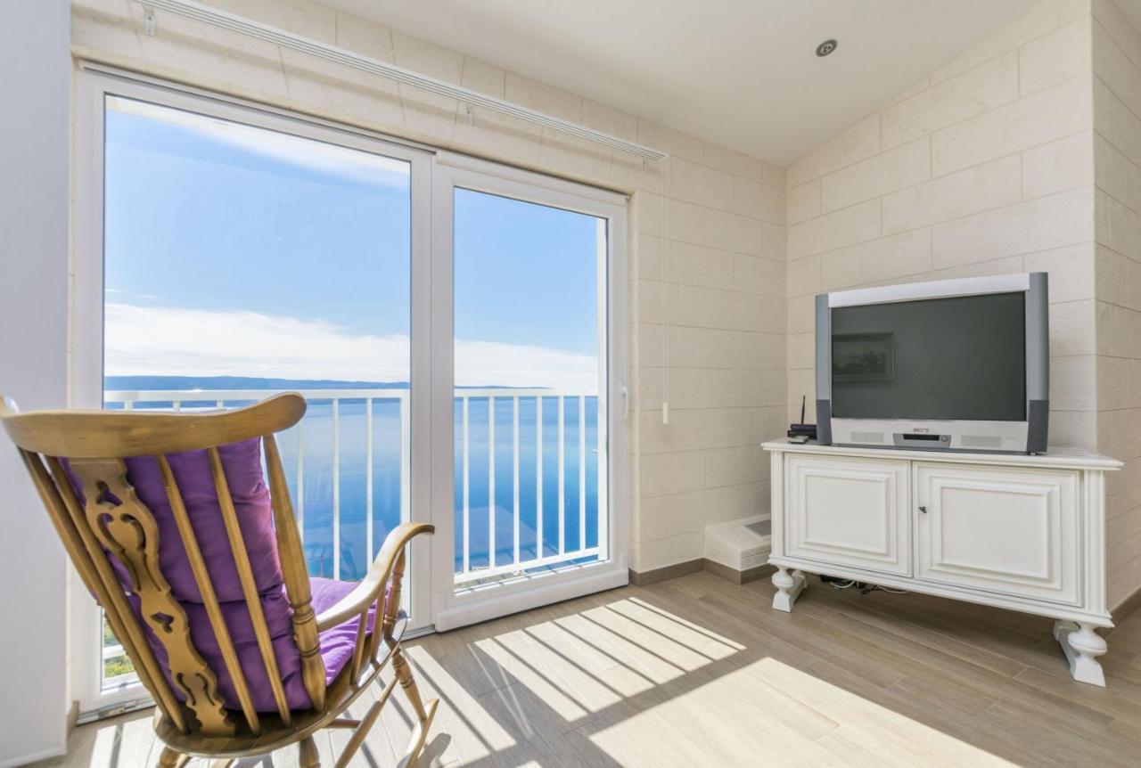 Apartments Luxury View Omis Bagian luar foto