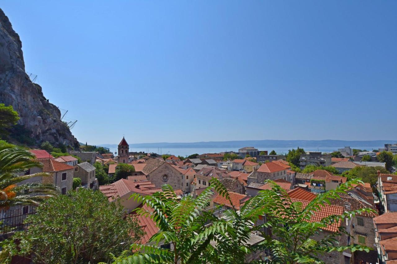 Apartments Luxury View Omis Bagian luar foto