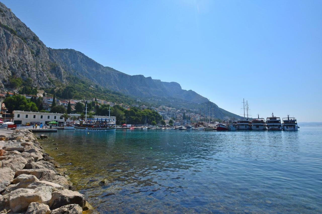 Apartments Luxury View Omis Bagian luar foto